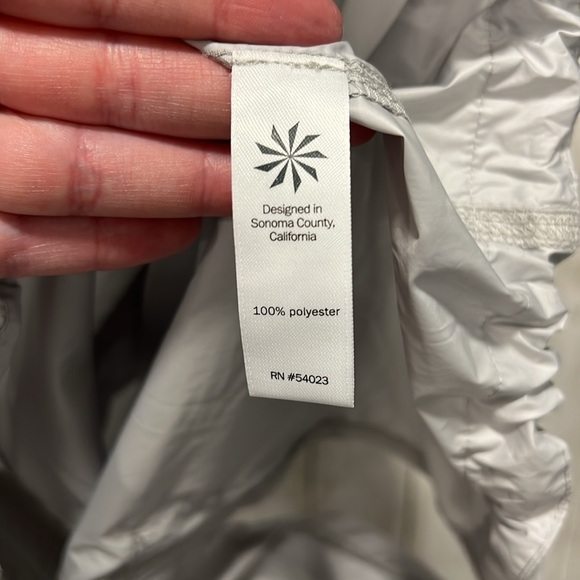 Athleta City Slicker Vest Gray Two-Way Zipper Cargo Pockets Adjustable Cinch XXS - Picture 9 of 13